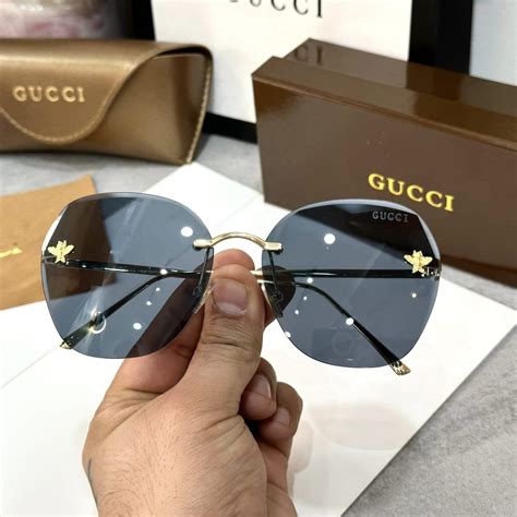 gucci sunglasses with bee on front